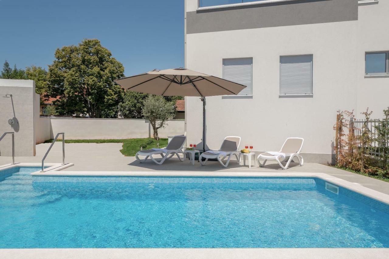 Viras Luxury Holiday Pula Exteriör bild